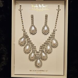 Nicole Miller Silver & White Teardrop Necklace and Earring Setearrings. 16"  + 3